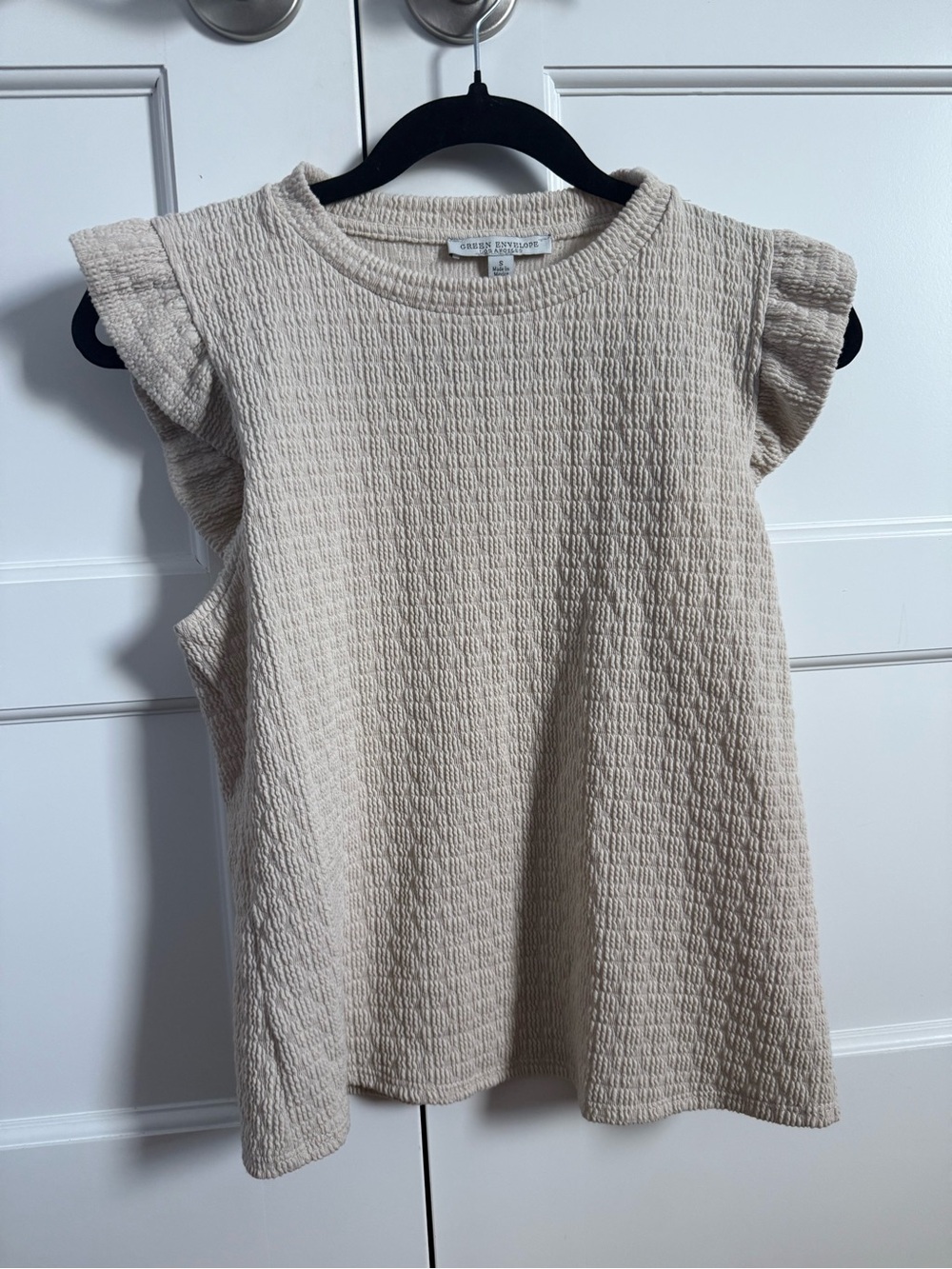 Green Envelope Cream Textured Flutter-Sleeve Top